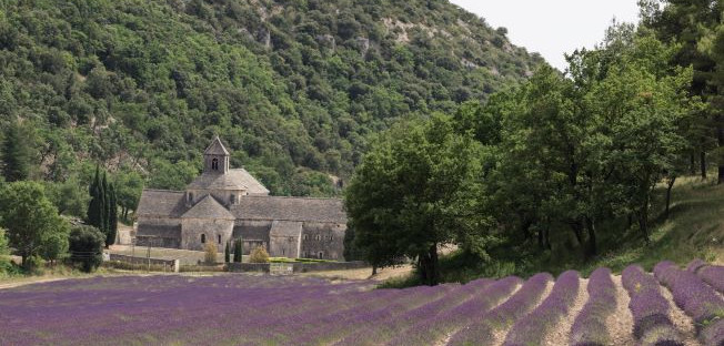 marchés provençaux cœur des villages